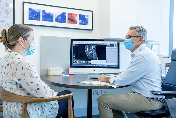 Private Spine Surgery Canada: Fast-Track Access to Experienced Specialists and Private Care Options